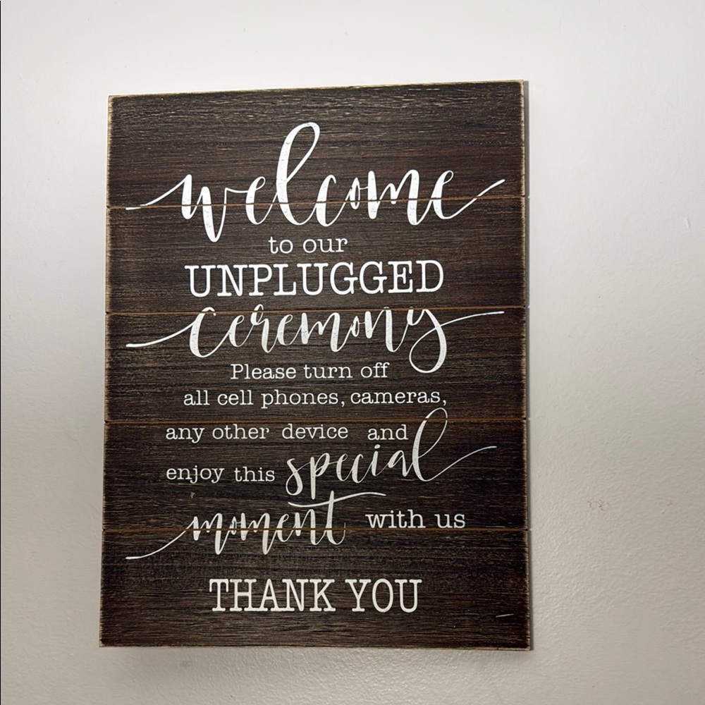 Rustic Brown Welcome Sign for Unplugged Ceremony
